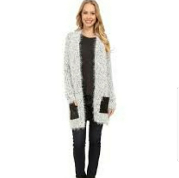 Calvin Klein Sweater - Picture 2 of 5